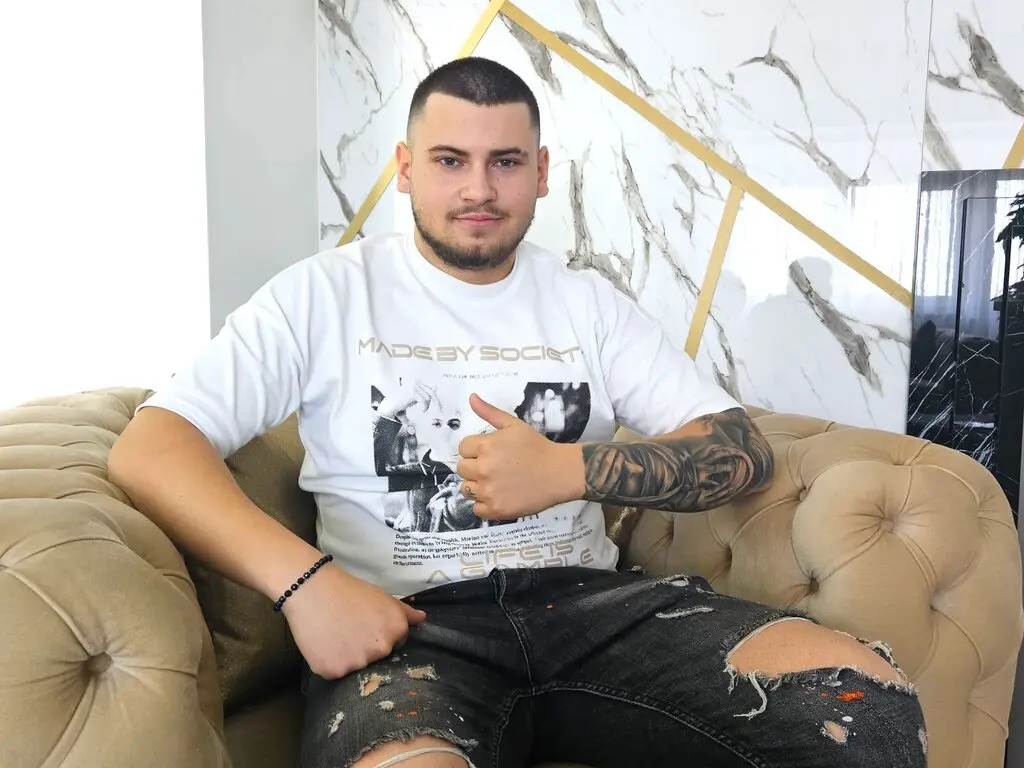 Live Sex Chat with AlexisBrownie