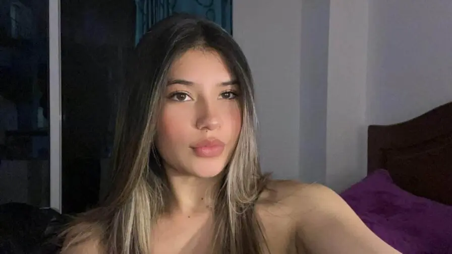 Live Sex Chat with AmberAlbarracin