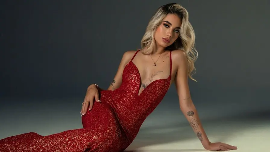Live Sex Chat with AmelieSwift