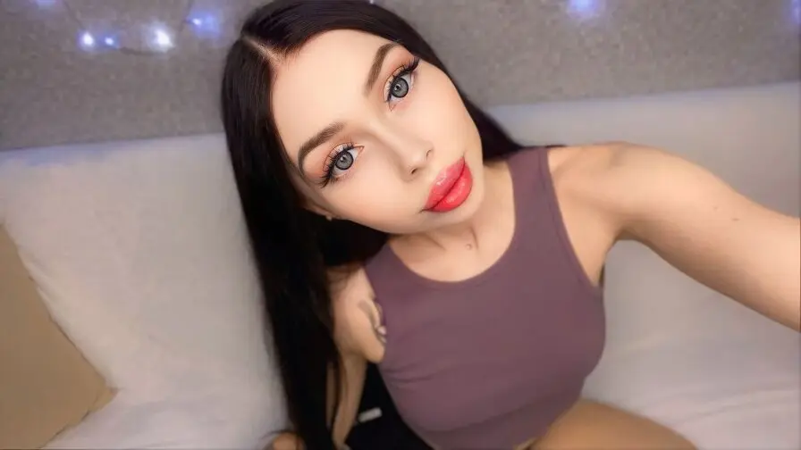 Live Sex Chat with AmyTixy