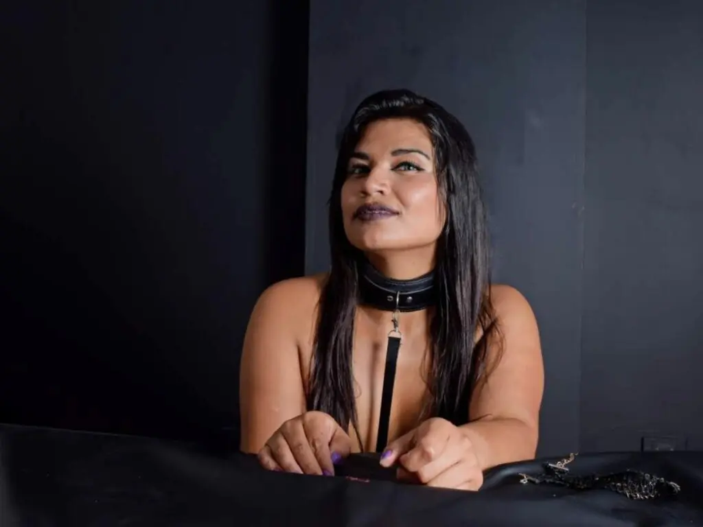 Live Sex Chat with AnnaMorton