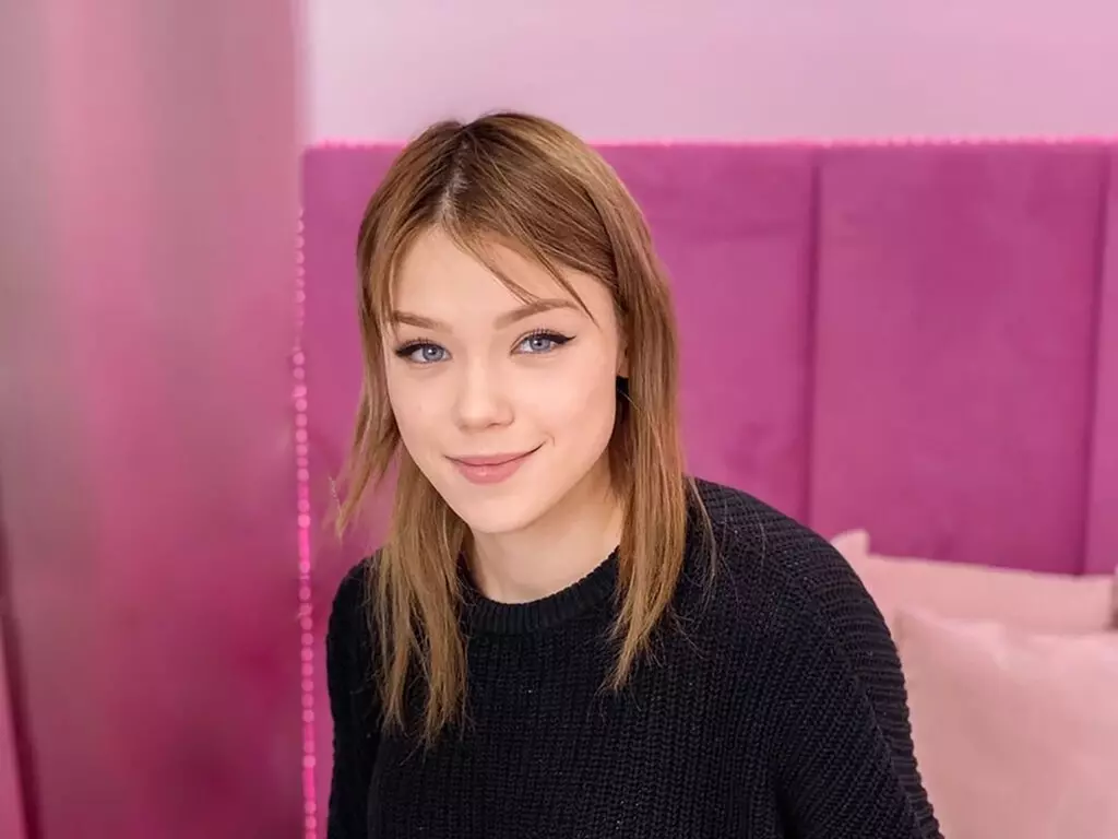 Live Sex Chat with AnnabellPerry