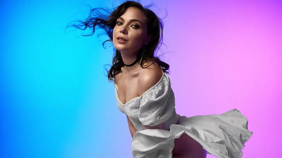 Live Sex Chat with ArianaBurn