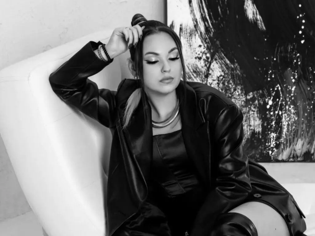 Live Sex Chat with BlissAldridge