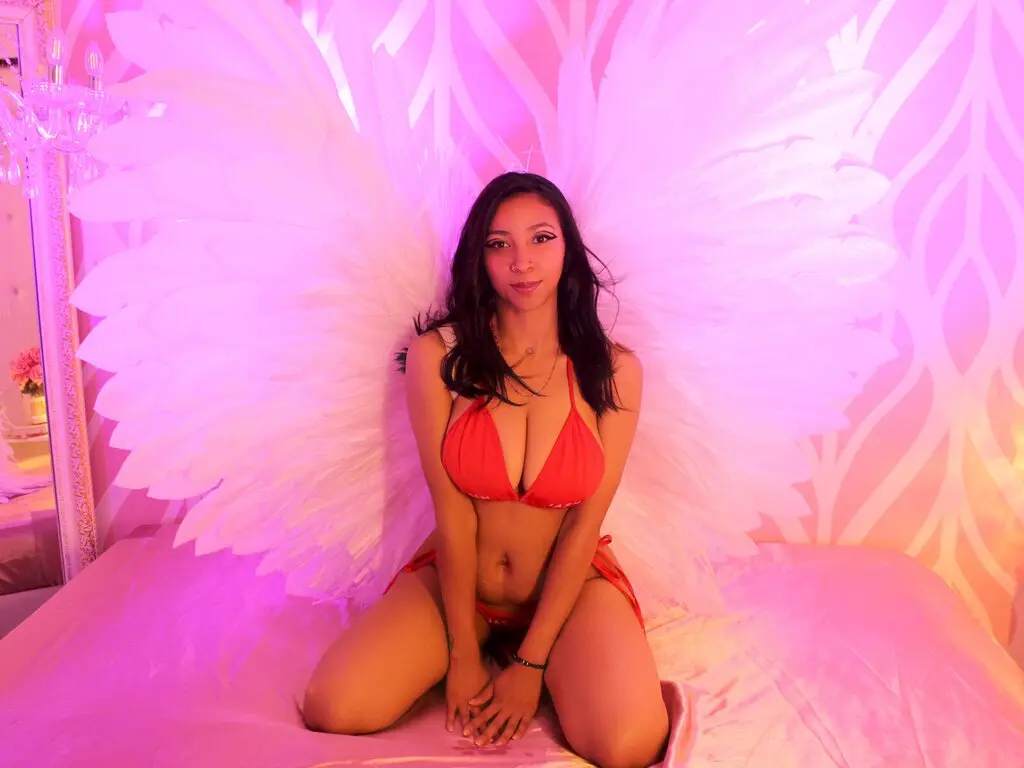 Live Sex Chat with CamilaMarcuzze
