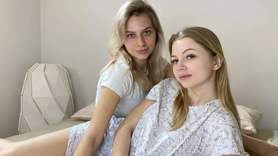 Live Sex Chat with ChloeAndPiper
