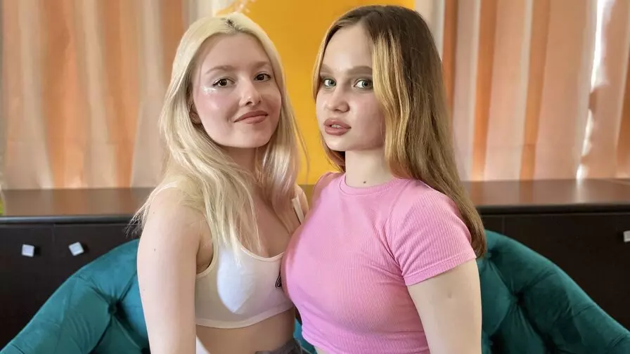 Live Sex Chat with CorinneAndHelene