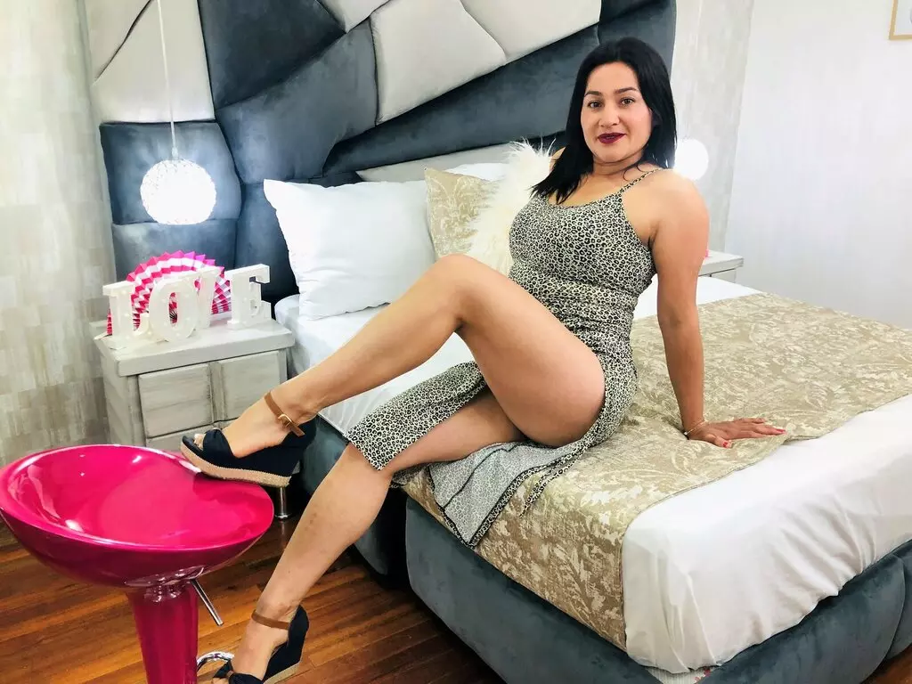 Live Sex Chat with DafnneZambrano