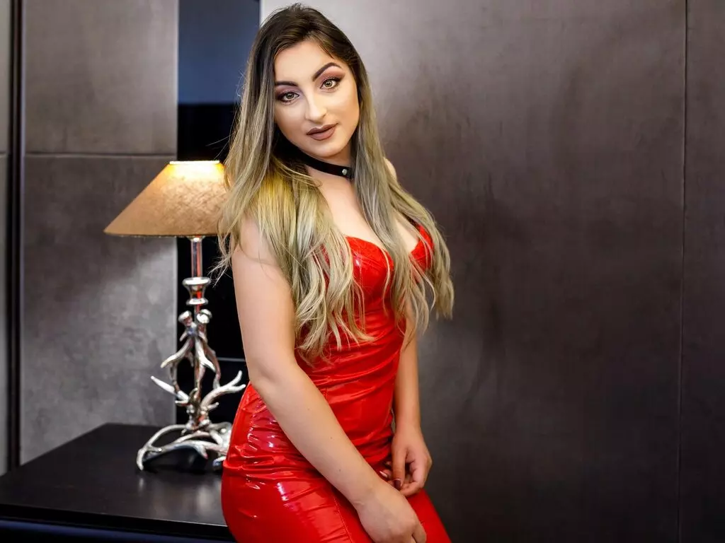 Live Sex Chat with EllaJules