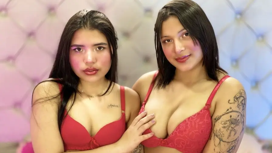 Live Sex Chat with EmaAndMia
