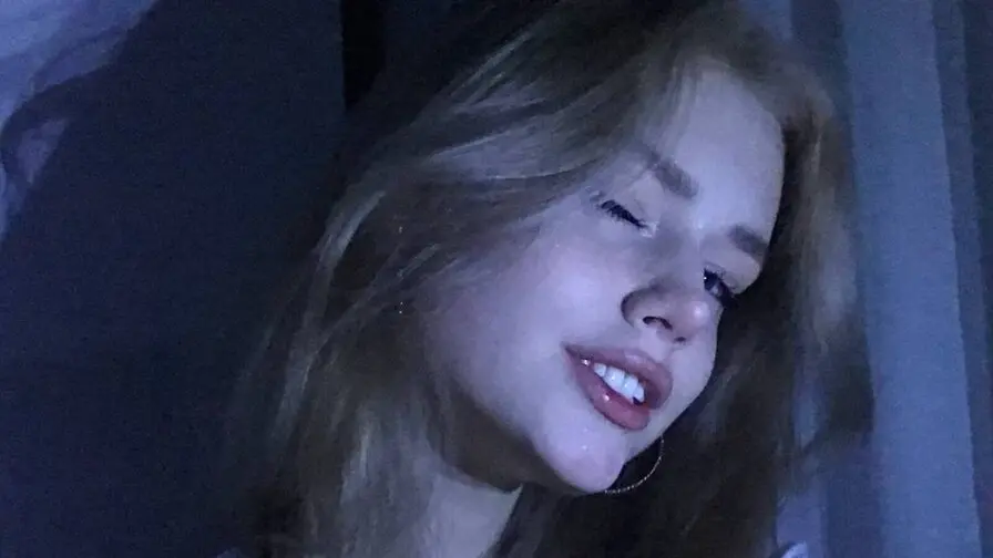 Live Sex Chat with ErlinaCordery