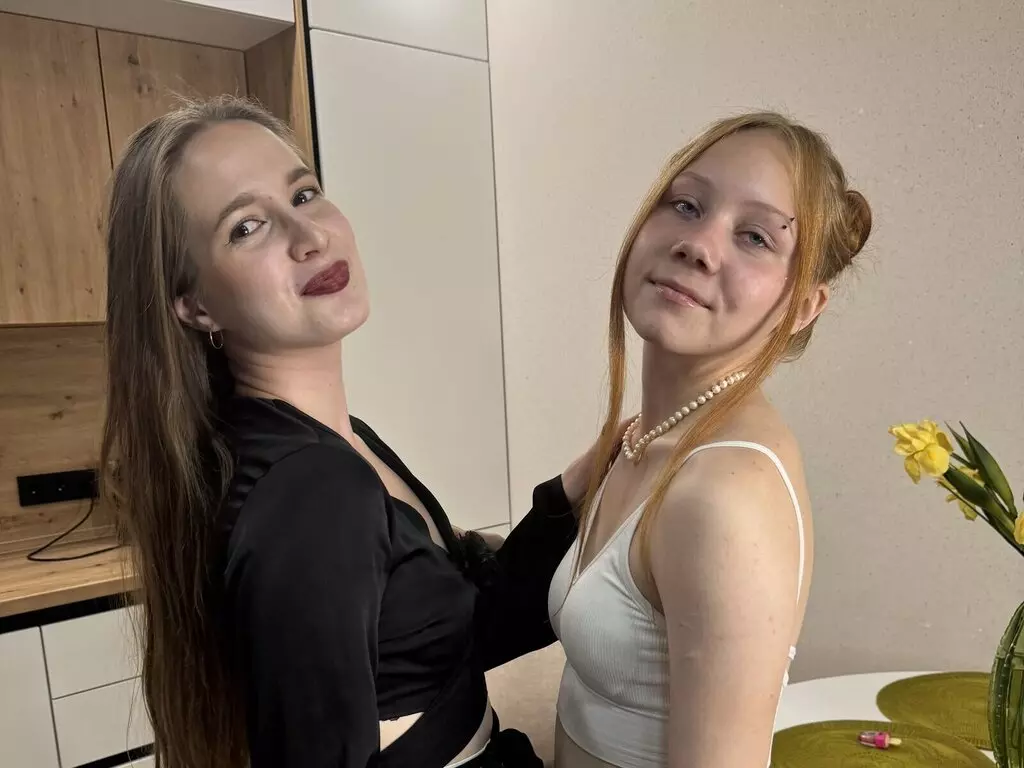 Live Sex Chat with EugeniaAndPetra