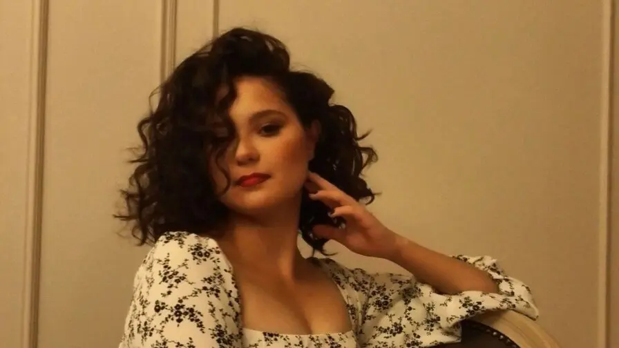 Live Sex Chat with FloraHaviland