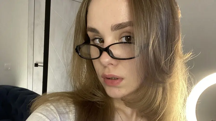 Live Sex Chat with HazelKaylu