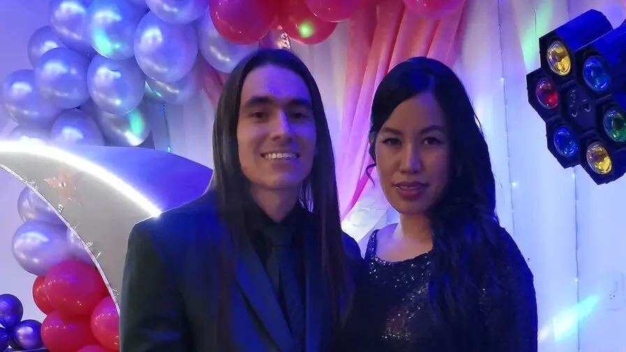 Live Sex Chat with KendalCaruci