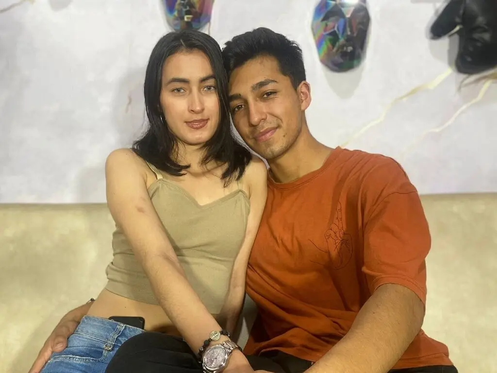 Live Sex Chat with LannaAndLeo