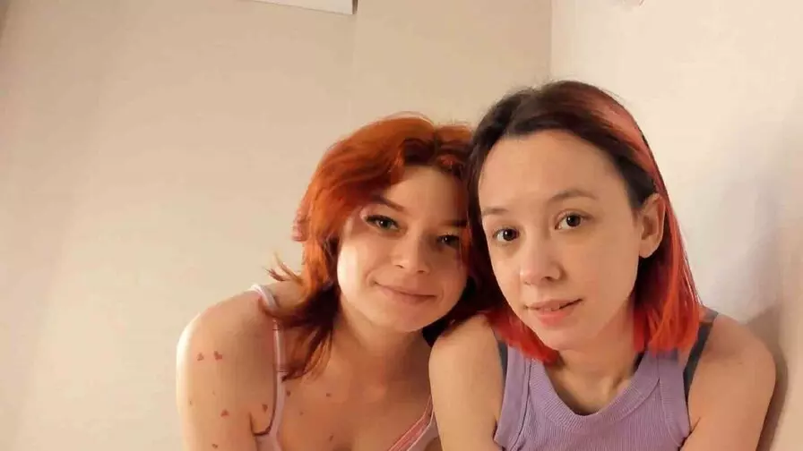 Live Sex Chat with LeilaAndEdita