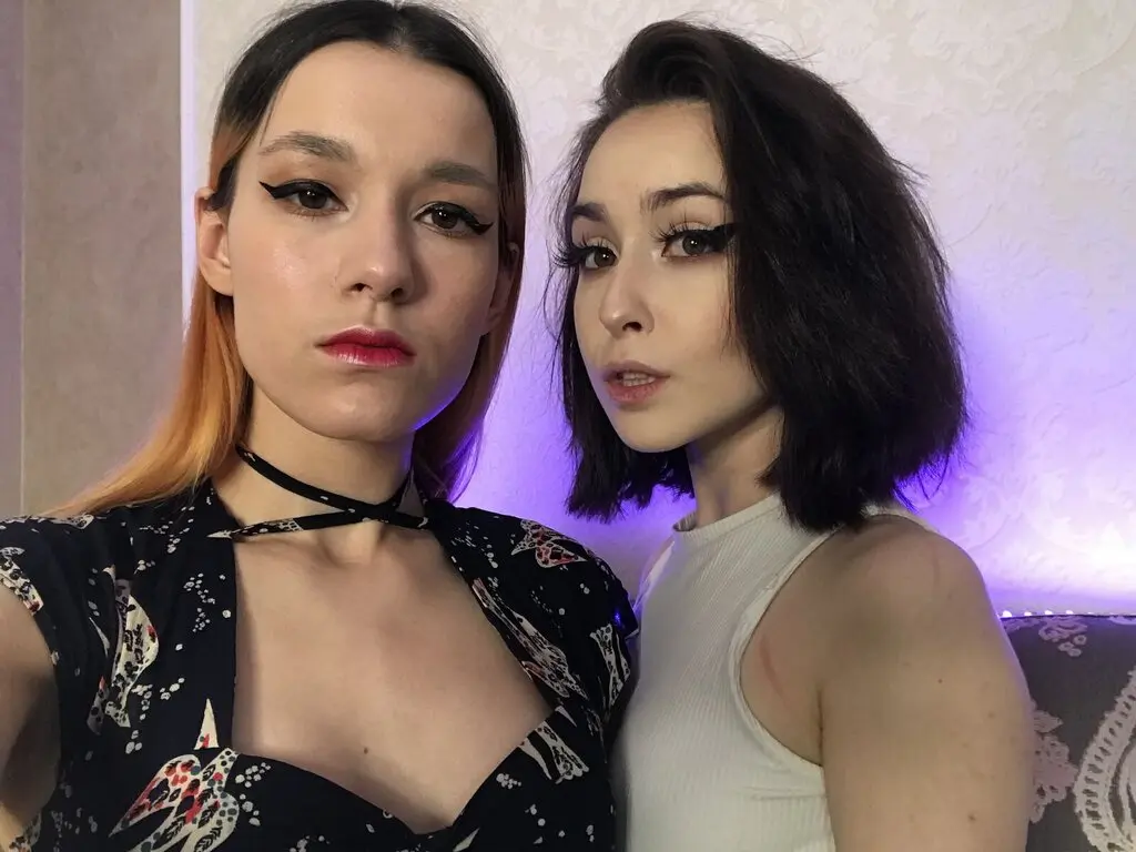 Live Sex Chat with LisaLeya