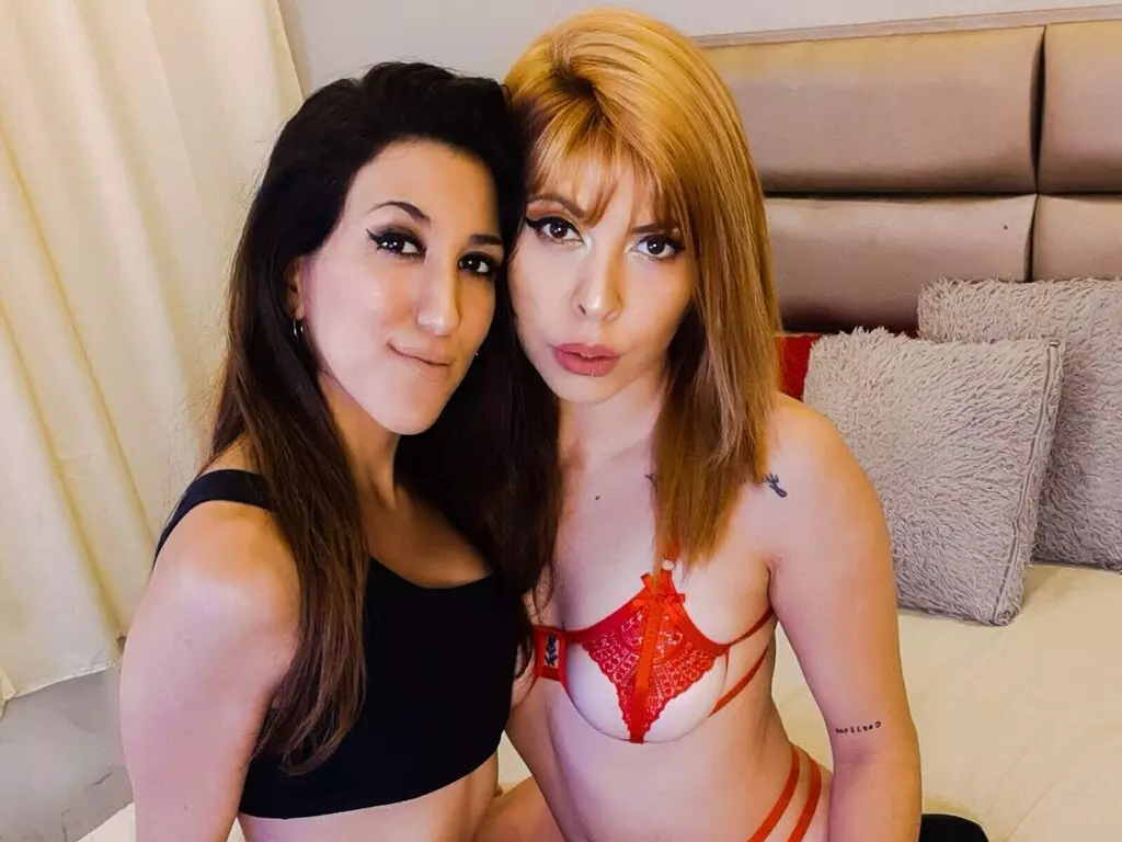 Live Sex Chat with LorineMaddie