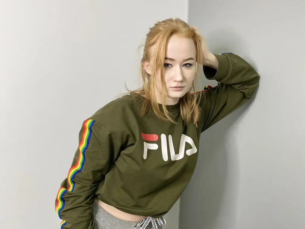 Live Sex Chat with LucreziaGrassi