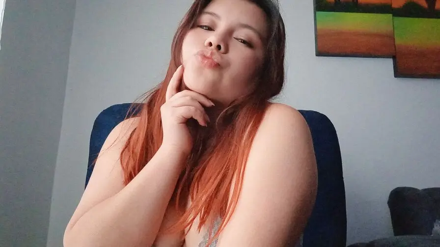 Live Sex Chat with LucyPetit