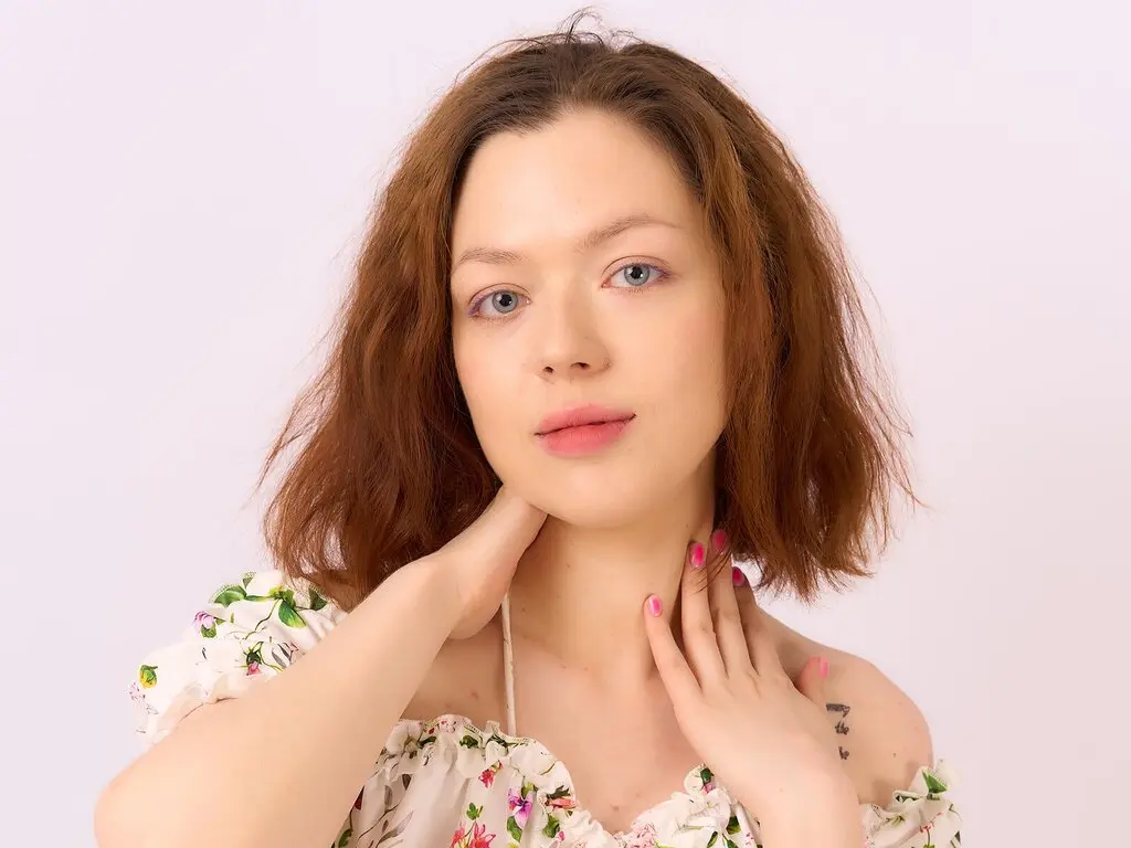 Live Sex Chat with LunarLily
