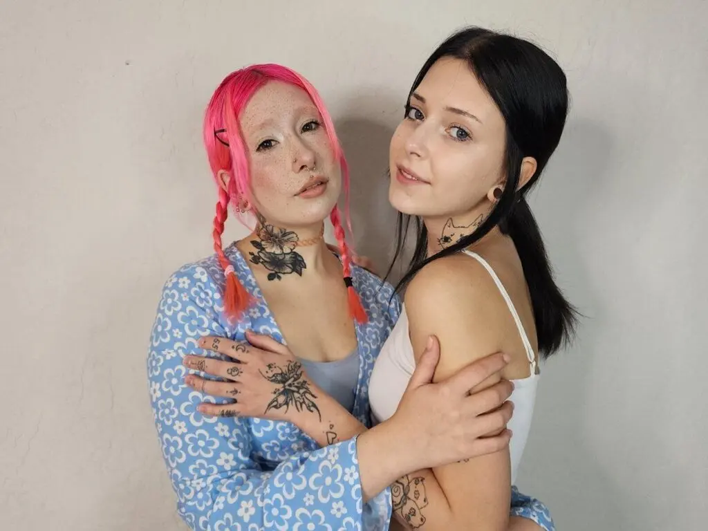 Live Sex Chat with MaggyAndLoli