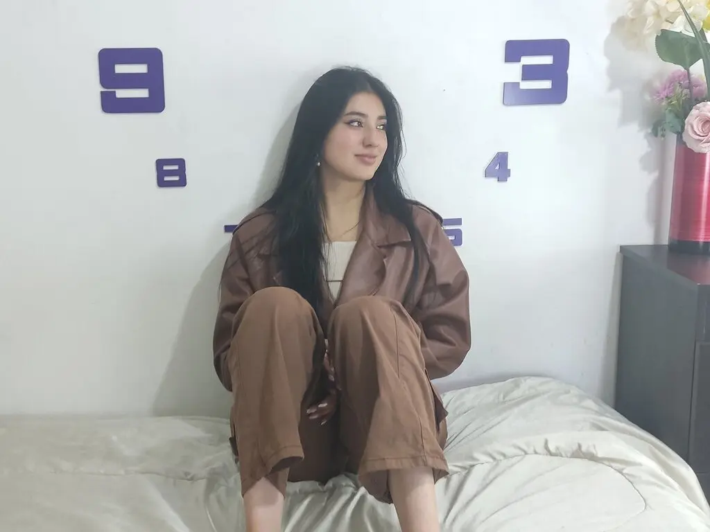 Live Sex Chat with MarilynMathius