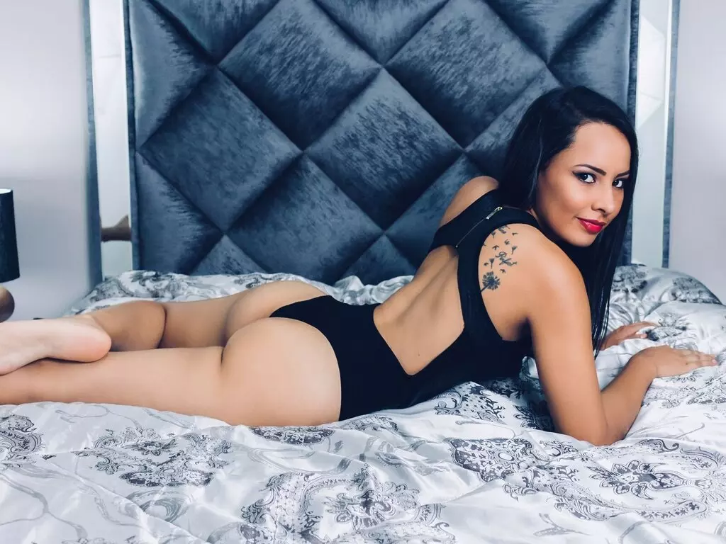 Live Sex Chat with MelanyRiveiro