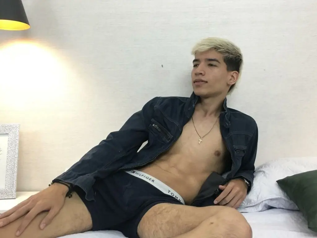 Live Sex Chat with MikeRawys