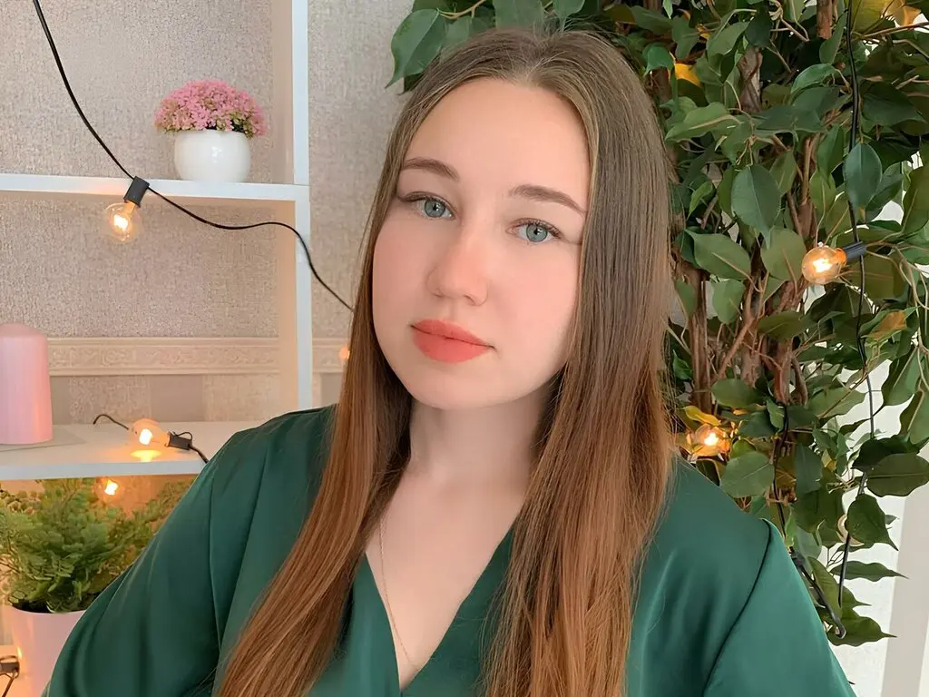 Live Sex Chat with MilaGlory