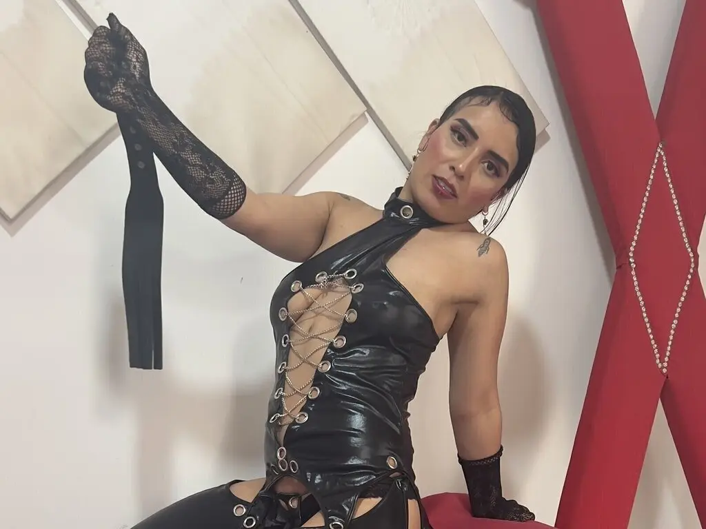 Live Sex Chat with QueenMeliza