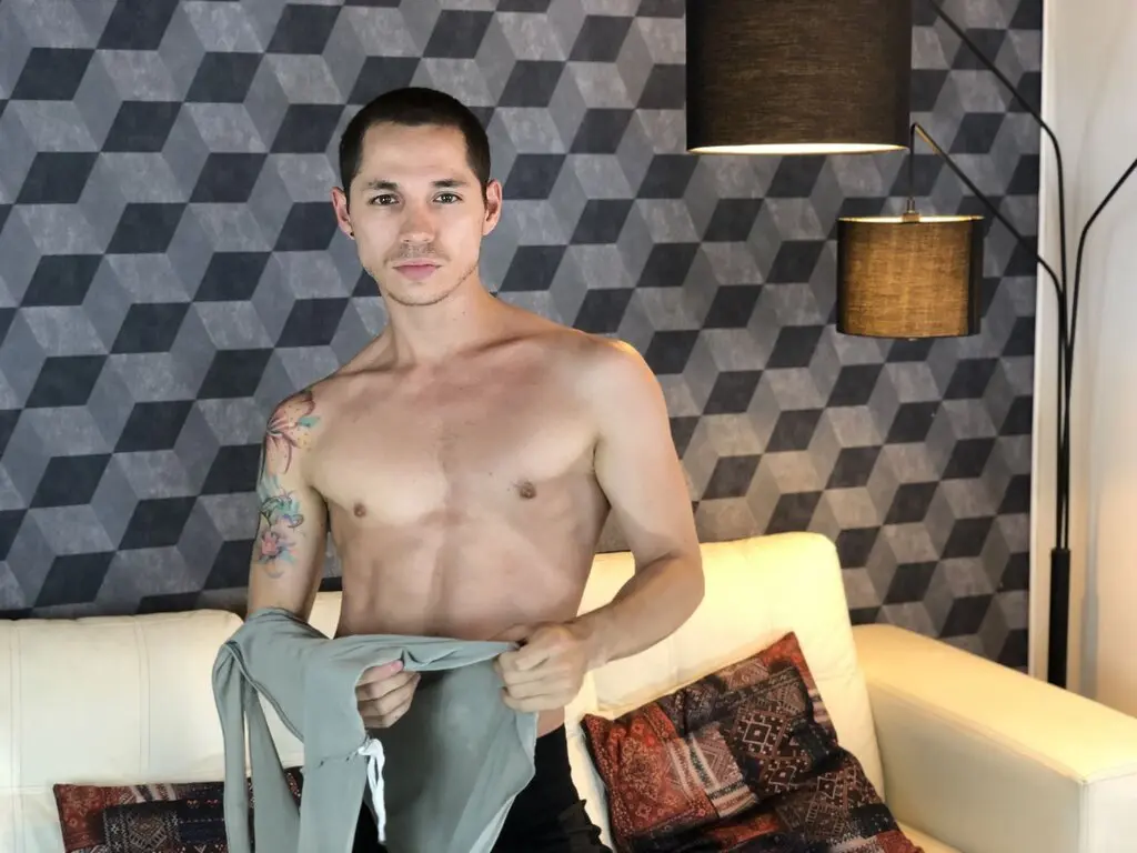 Live Sex Chat with RacetF