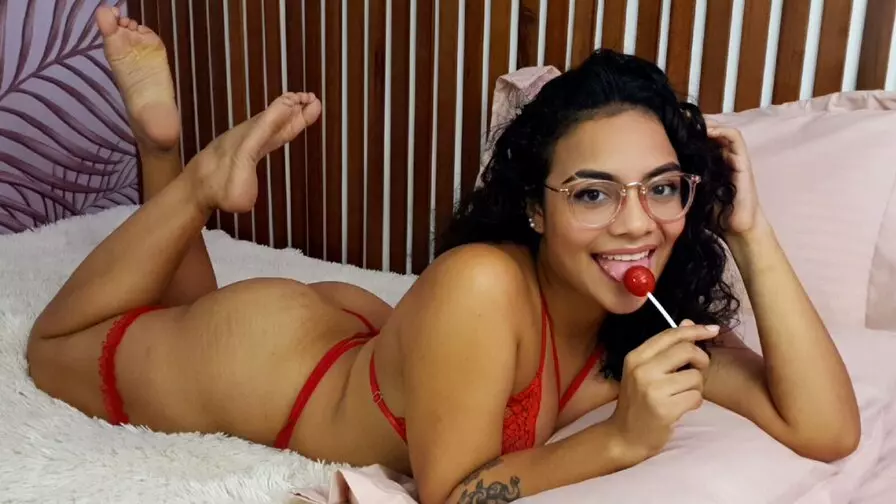 Live Sex Chat with RoxieMars