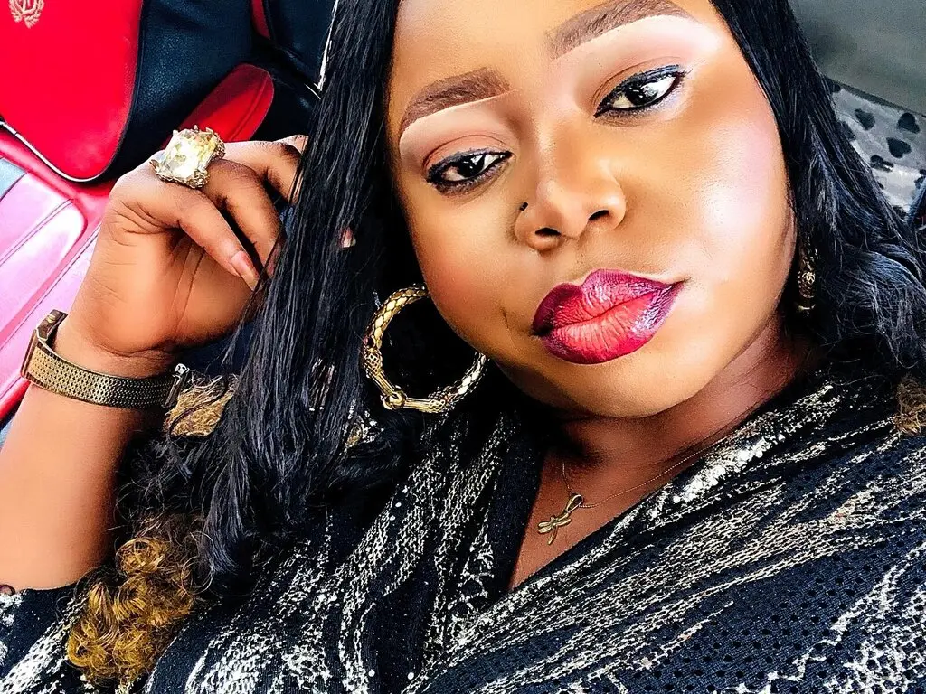 Live Sex Chat with SadeJuma