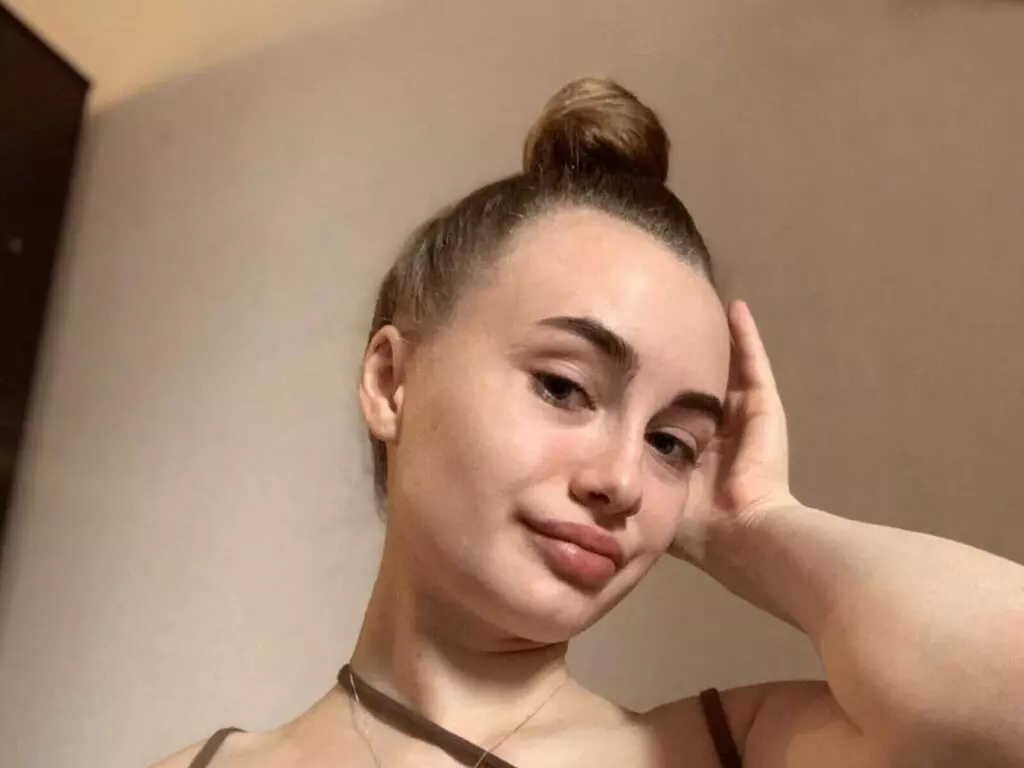 Live Sex Chat with SofiyaWite