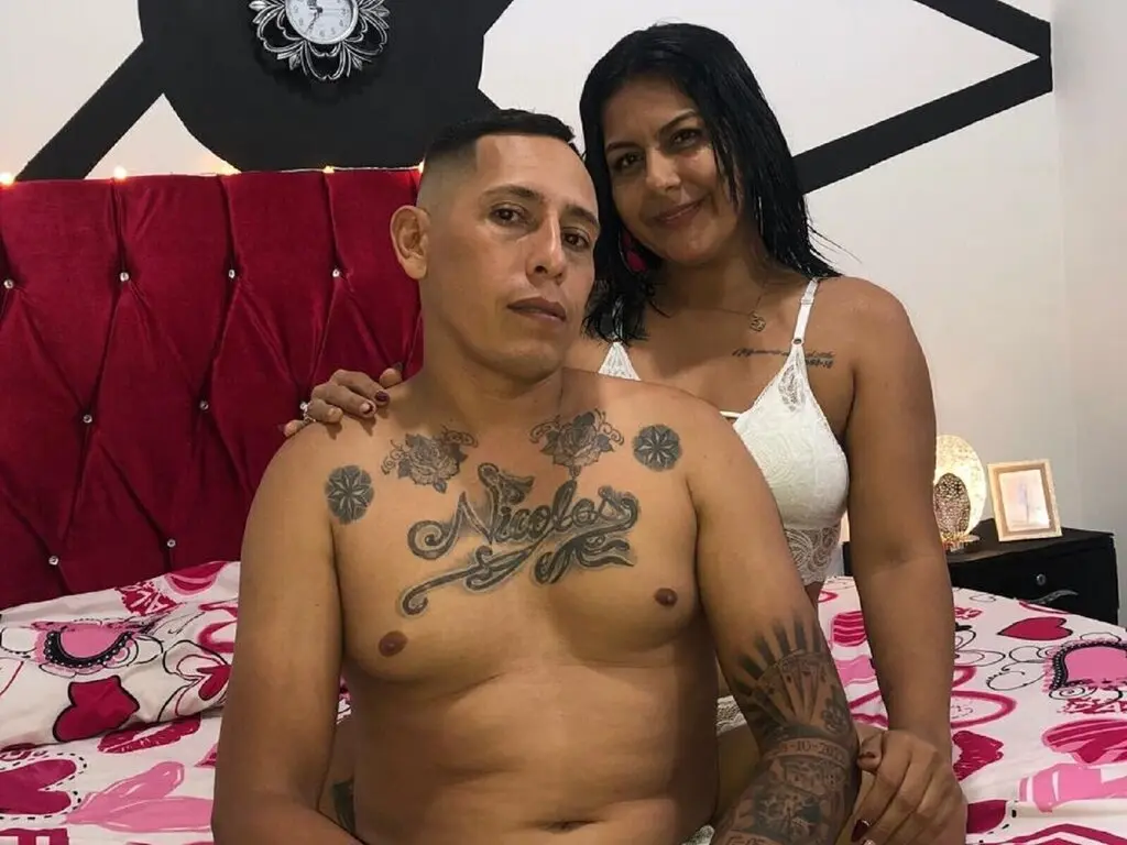 Live Sex Chat with TatianaAndJacob