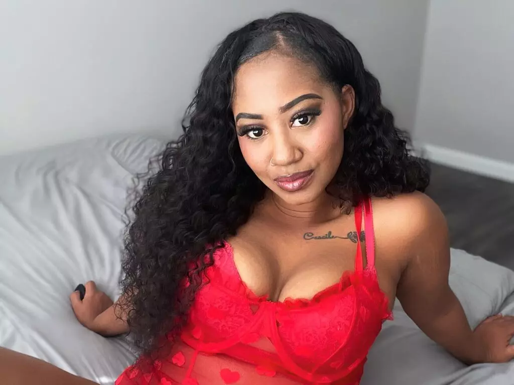 Live Sex Chat with TianaFayee
