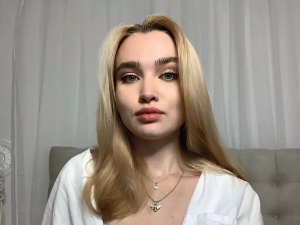Live Sex Chat with ViolettaCasper
