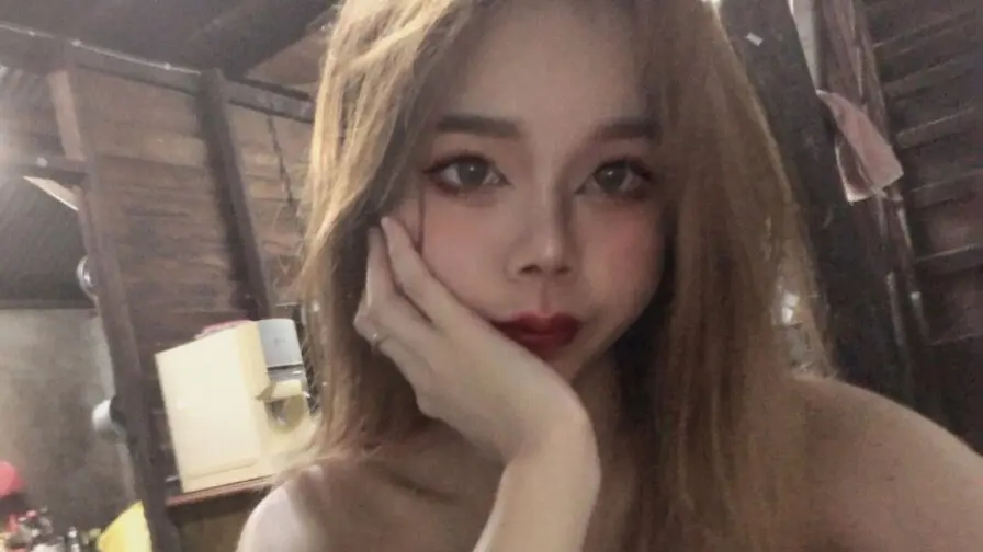 Live Sex Chat with YongKayi